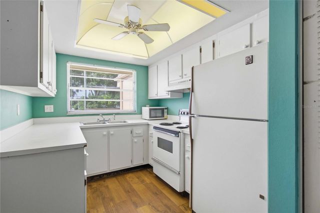 6032 7TH AVENUE W 6032, Bradenton, FL 34209