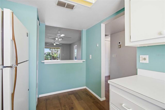 6032 7TH AVENUE W 6032, Bradenton, FL 34209