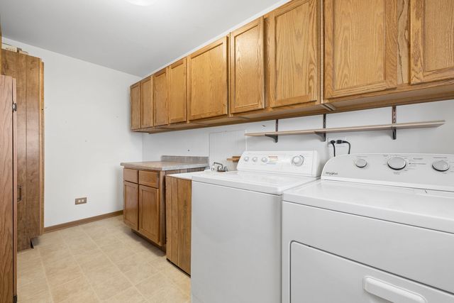 611 Flanagan Drive, Minooka, IL 60447