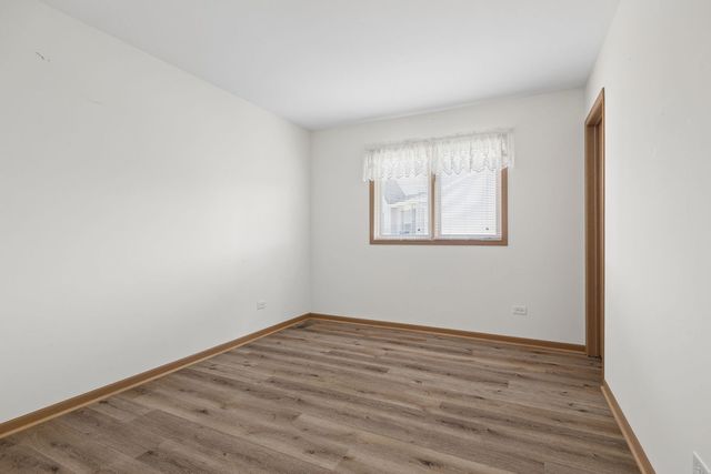 611 Flanagan Drive, Minooka, IL 60447
