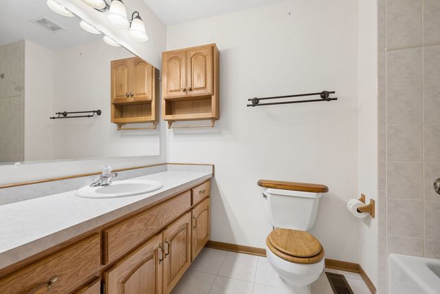 611 Flanagan Drive, Minooka, IL 60447