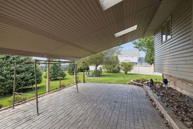 611 Flanagan Drive, Minooka, IL 60447
