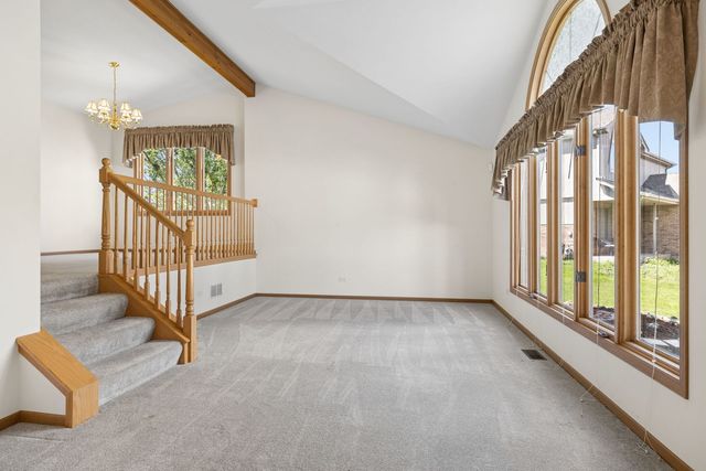 611 Flanagan Drive, Minooka, IL 60447