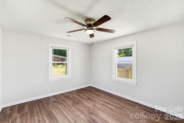 1627 Warren Avenue, Gastonia, NC 28054
