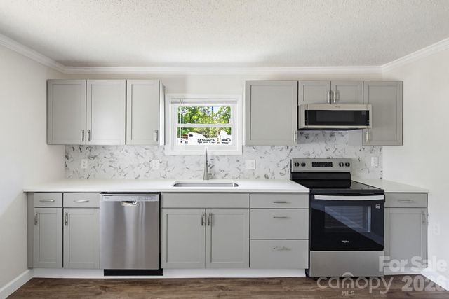 1627 Warren Avenue, Gastonia, NC 28054