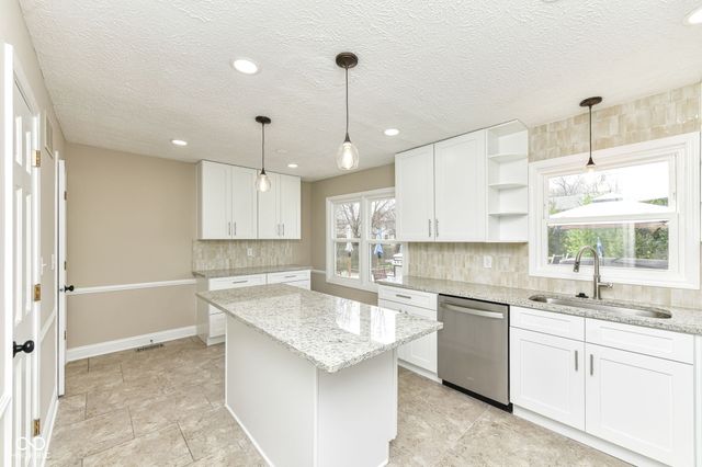 726 Ironwood Drive, Carmel, IN 46033