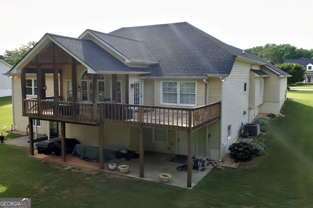 4010 Churchill Downs Drive, Gainesville, GA 30507