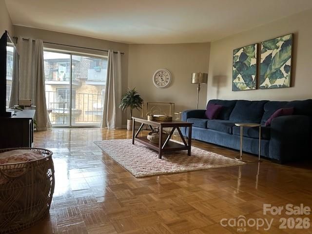 1323 Queens Road 313, Charlotte, NC 28207