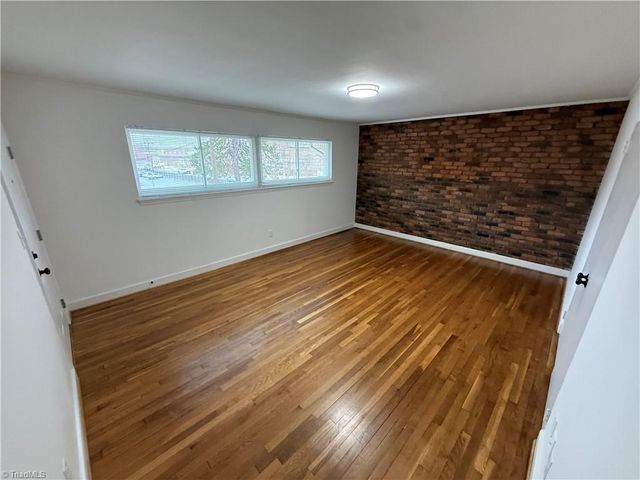 222 N Hawthorne Road D, Winston-salem, NC 27104