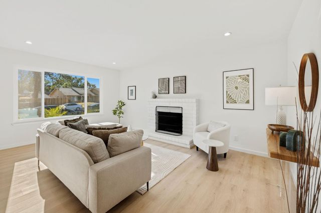 6104 Rita Lou Way, Citrus Heights, CA 95610