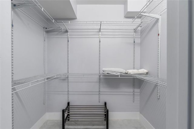 9523 S Hollybrook Lake Drive 102, Pembroke Pines, FL 33025