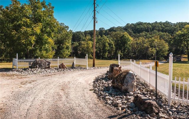 14600 Texas Road, St Robert, MO 65584