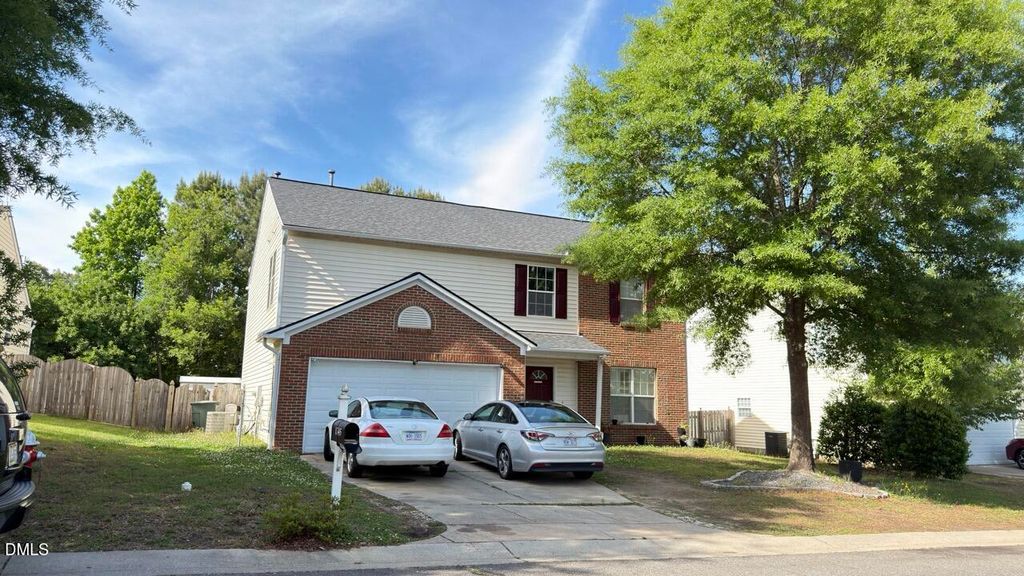 1745 E Honey Springs Avenue, Fuquay Varina, NC 27526