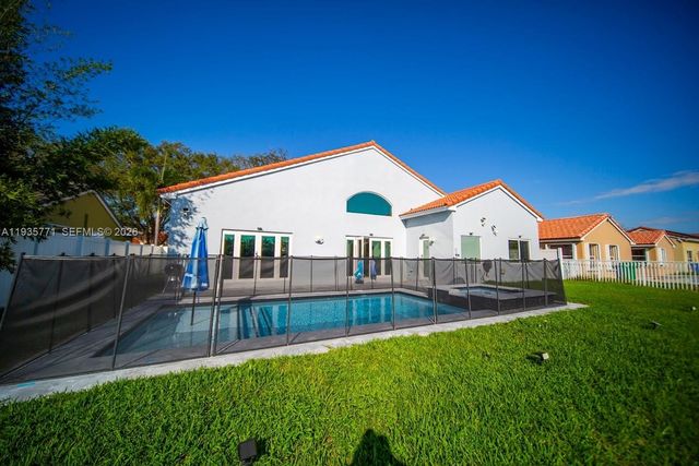 13020 SW 17th Court, Miramar, FL 33027