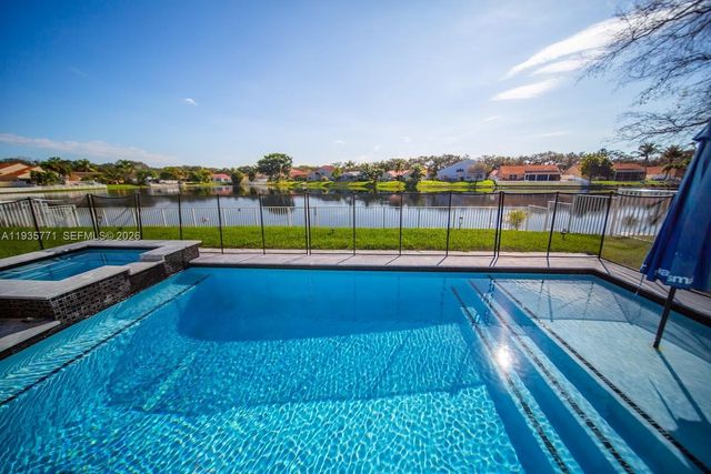 13020 SW 17th Court, Miramar, FL 33027