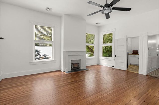 1112 Dauphin Street, Mobile, AL 36604