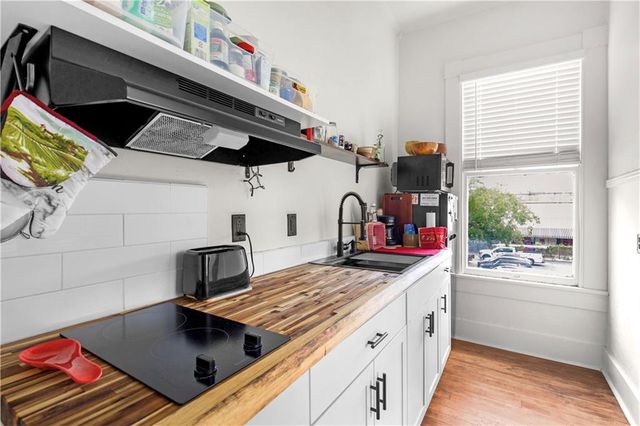 1112 Dauphin Street, Mobile, AL 36604