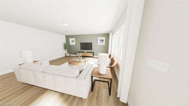 9205 Stoney River Lane, Kernersville, NC 27284