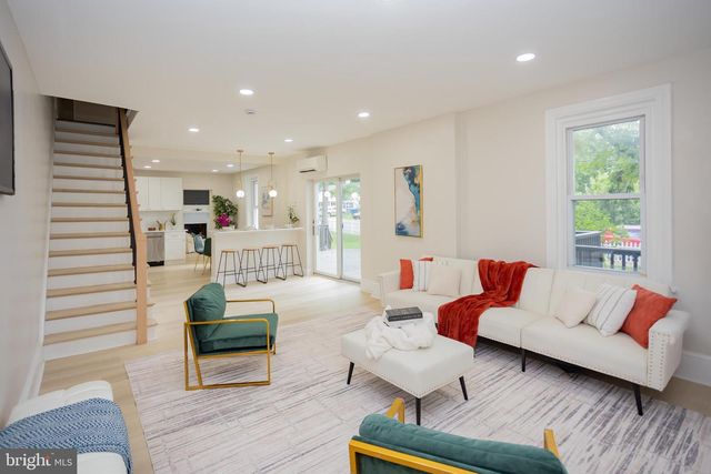 139 W WALNUT ST, North Wales, PA 19454