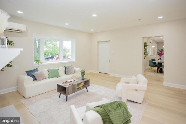 139 W WALNUT ST, North Wales, PA 19454