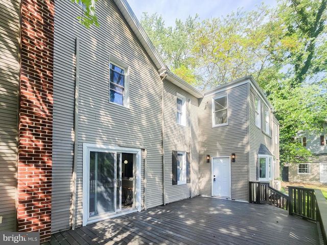 139 W WALNUT ST, North Wales, PA 19454
