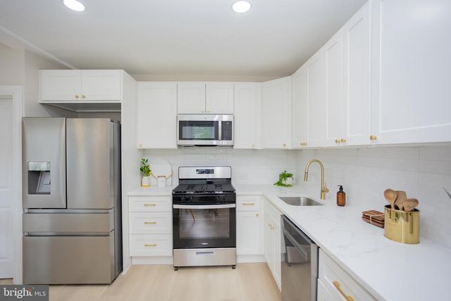 139 W WALNUT ST, North Wales, PA 19454
