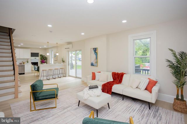 139 W WALNUT ST, North Wales, PA 19454
