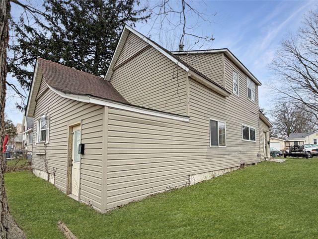 1105 Euclid Avenue, Des Moines, IA 50313