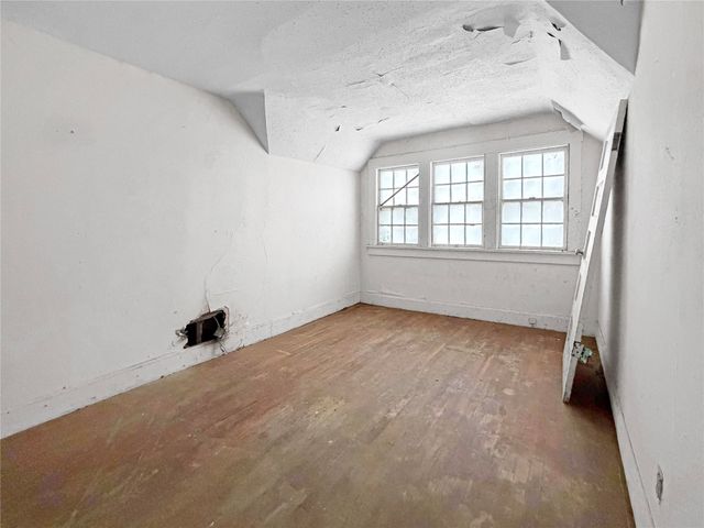 1105 Euclid Avenue, Des Moines, IA 50313