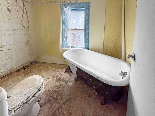 1105 Euclid Avenue, Des Moines, IA 50313