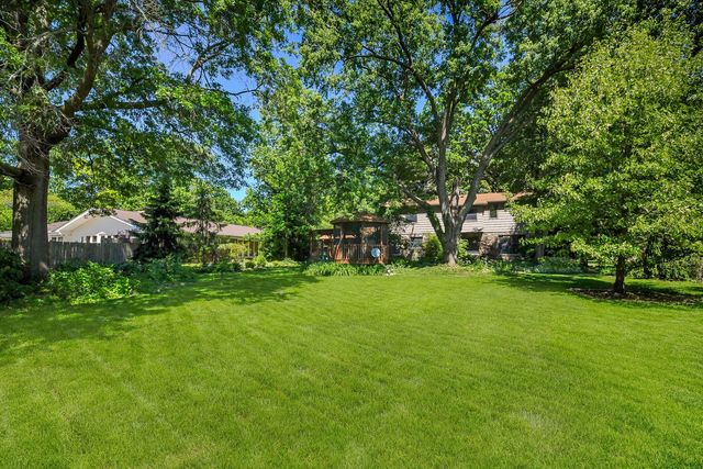 403 Meadowrue Lane, Batavia, IL 60510