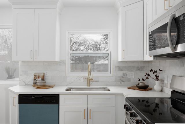 1914 Elmwood Avenue, Columbus, OH 43212