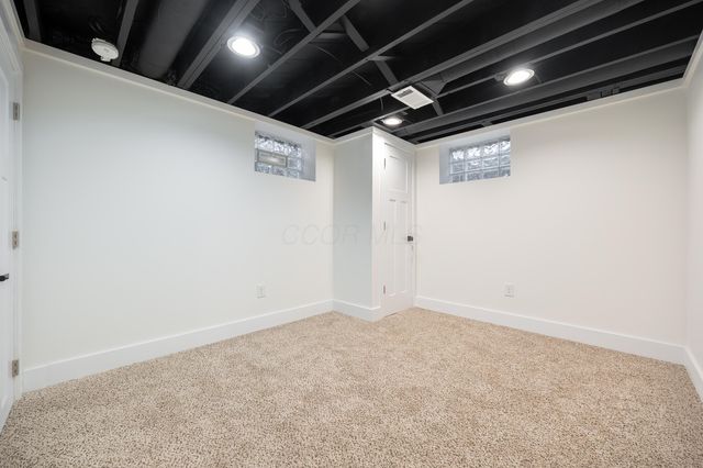 1914 Elmwood Avenue, Columbus, OH 43212