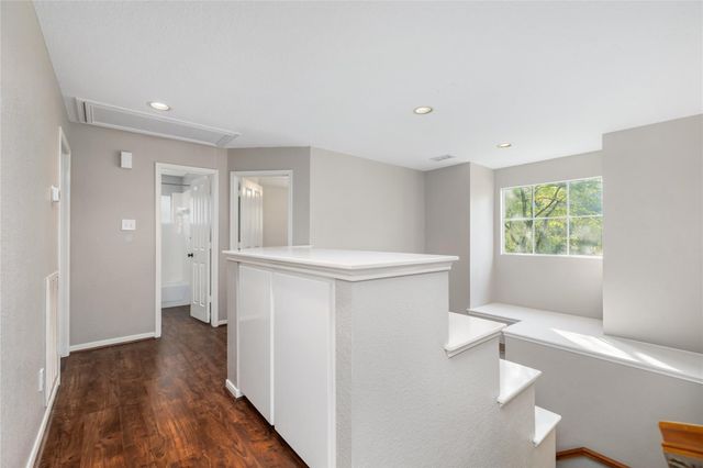 81 N Apple Springs Circle, The Woodlands, TX 77382