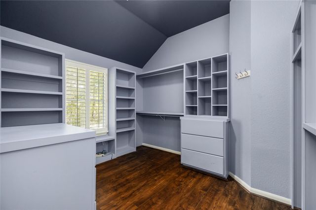 81 N Apple Springs Circle, The Woodlands, TX 77382