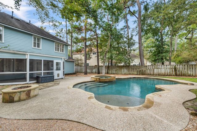 81 N Apple Springs Circle, The Woodlands, TX 77382