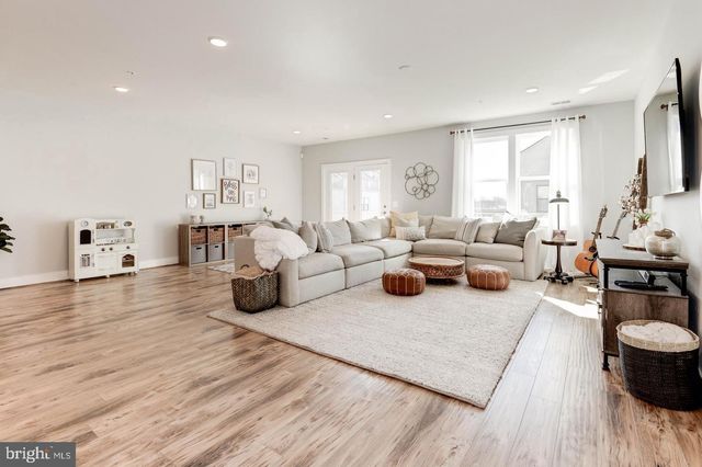 20523 MILBRIDGE TER, Ashburn, VA 20147