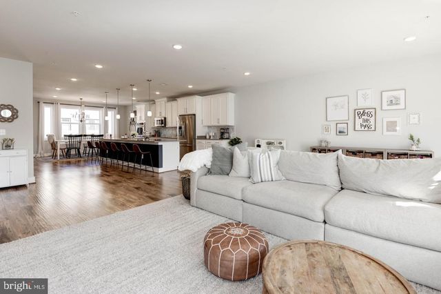 20523 MILBRIDGE TER, Ashburn, VA 20147