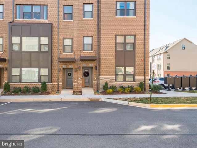 20523 MILBRIDGE TER, Ashburn, VA 20147