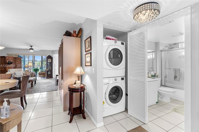 10160 NW 24th Pl 210, Sunrise, FL 33322