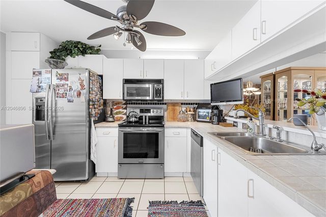 10160 NW 24th Pl 210, Sunrise, FL 33322