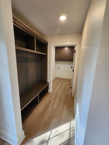 115 Acorn Ln, Hartsville, TN 37074