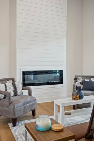 1805 Hickory Cove LN, Moneta, VA 24121