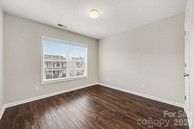 9839 Jeanette Circle, Charlotte, NC 28213
