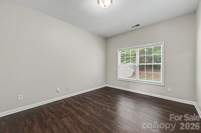 9839 Jeanette Circle, Charlotte, NC 28213