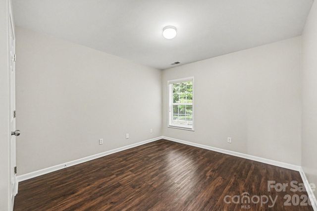 9839 Jeanette Circle, Charlotte, NC 28213