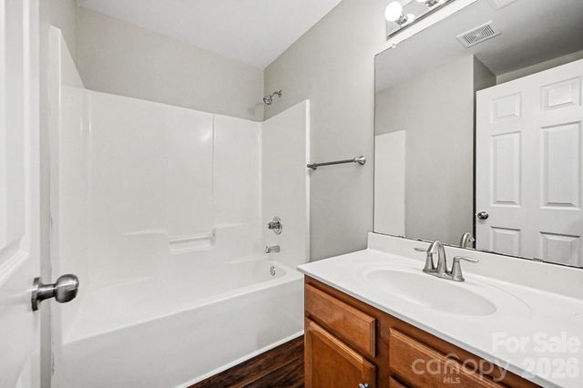 9839 Jeanette Circle, Charlotte, NC 28213