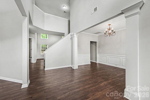 9839 Jeanette Circle, Charlotte, NC 28213