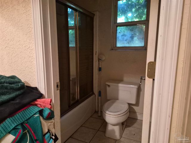 7855 Bay Meadows Dr, Pensacola, FL 32507