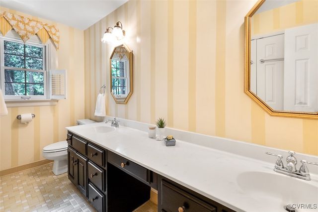 1813 Locust Hill Rd, Henrico, VA 23238